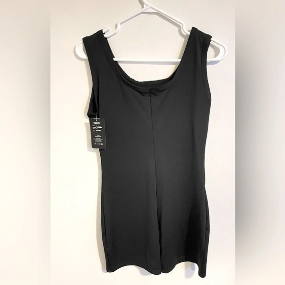 Sz M Amiliaship romper black - Picture 4 of 5